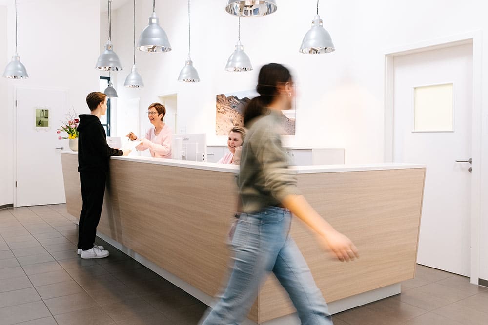 Empfang Zahnarztpraxis Zahnarzt Pinneberg Dr. Kummerer